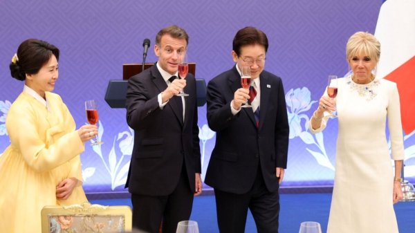 法国变卦，不准中国参加G7会议，马克龙组建新联盟，日韩成首选